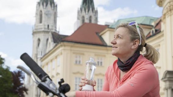 Vienna e-bike tour with wine tasting