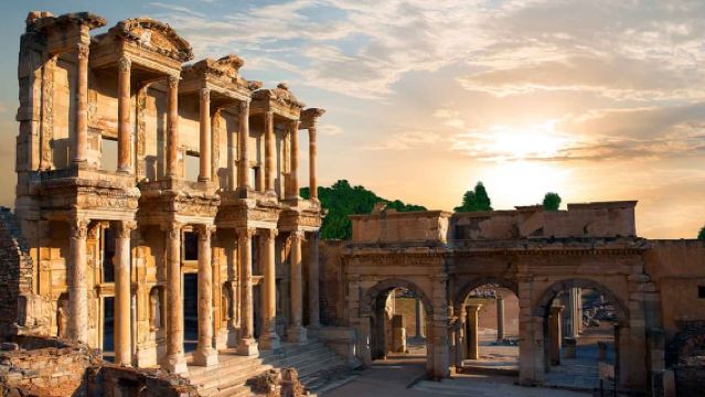 From Marmaris: Ephesus and Selcuk Tour with Buffet Lunch