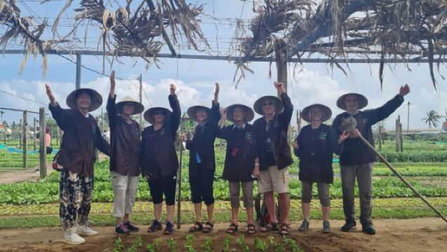 ทัวร์ปั่นจักรยานกิจกรรมทำเกษตร Tra Que ฮอยอัน (ครึ่งวัน)