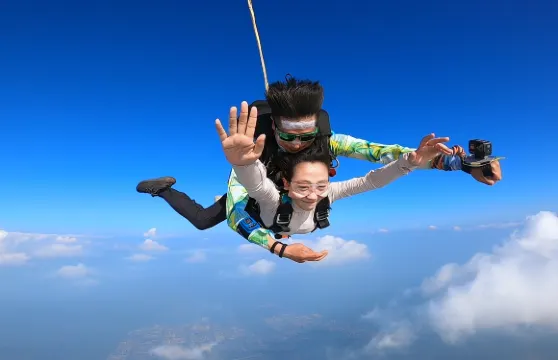 延安旅拍【陝西延安跳傘，高空跳傘+攝影服務】
