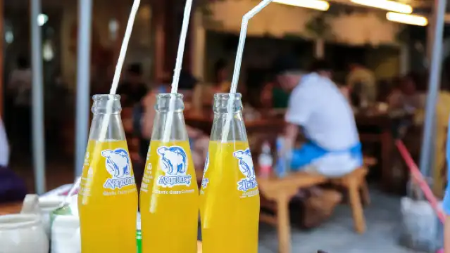 長江索道+南濱路美食+李子壩輕軌+磁器口+洪崖洞私人一日遊