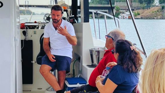 Sevilla: Tur Perahu Berpemandu di Sungai Guadalquivir