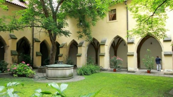 Prag: Geführter Stadtrundgang + Eintritt in die St.-Jakobs-Basilika und das Minoritenkloster