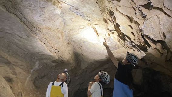 Guilin Yangshuo Upward Exploration (Longmen Underground River + Moon Mural + Cave Adventure + Ridge Climbing + Outdoor Immersive Challenge)