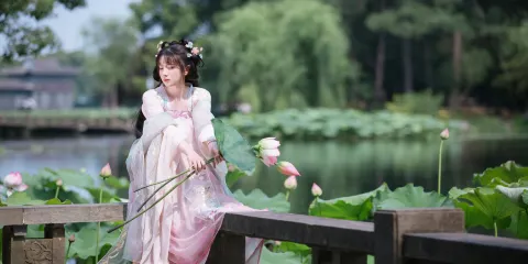 隨州:求婚約拍領證跟拍生日攝影化妝服裝個人寫真/翻譯英文