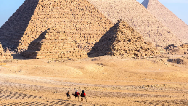 埃及吉薩金字塔群+大埃及博物館一日遊+胡夫金字塔+兩人起發