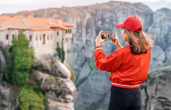 希臘天空之城邁泰奧拉一日遊【含午餐+多語種導覽+雅典來回】