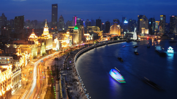 Door-to-door pick-up and drop-off service | Shanghai one-day tour: Yu Garden, Oriental Pearl Tower, Bund, Huangpu River cruise / Guide