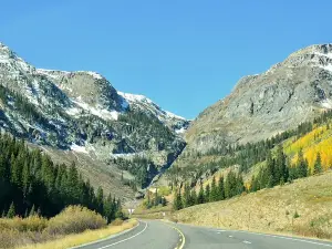 Listen to a Tour Guide While You Drive between Golden and Vail / Breckenridge