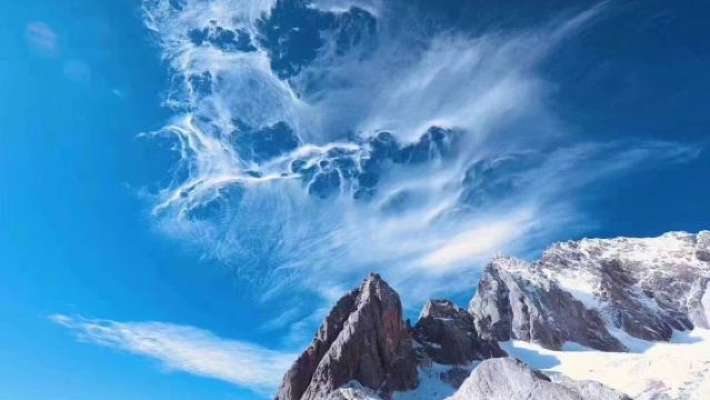 Excursión de un día al glaciar del parque Yulong en Lijiang con teleférico (Amanecer Dorado en la Montaña) - Reserva rápida