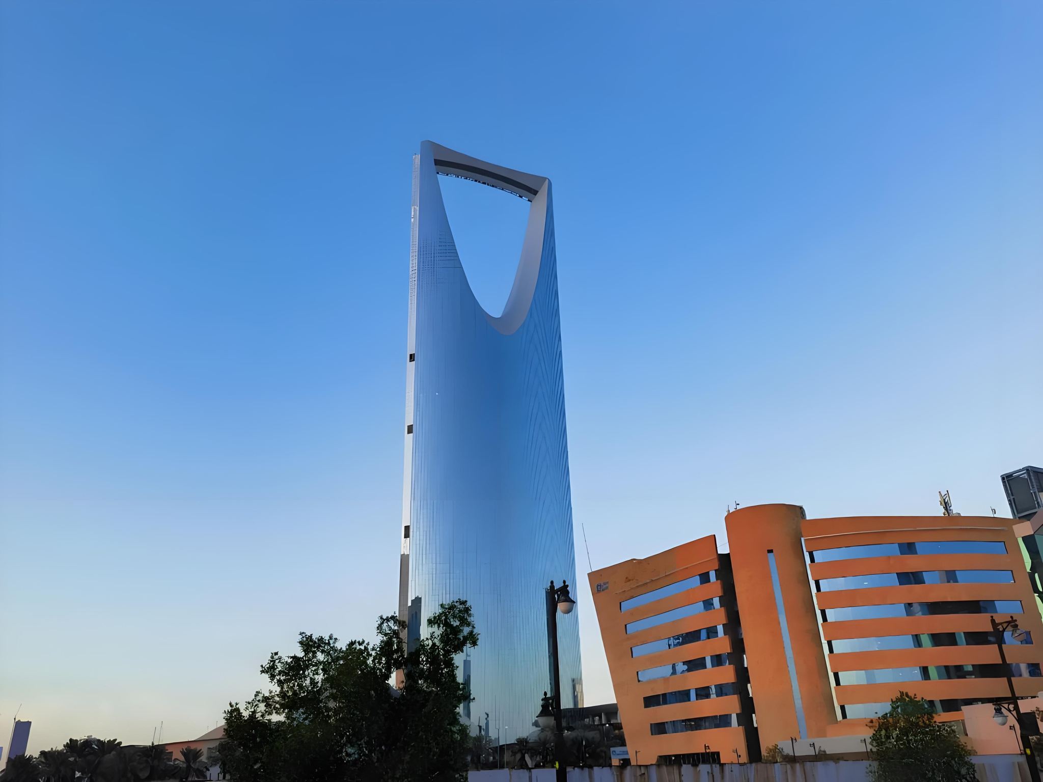 沙特阿拉伯沙特老皇宮+王宮博物館+世界之崖+王國中心一日遊