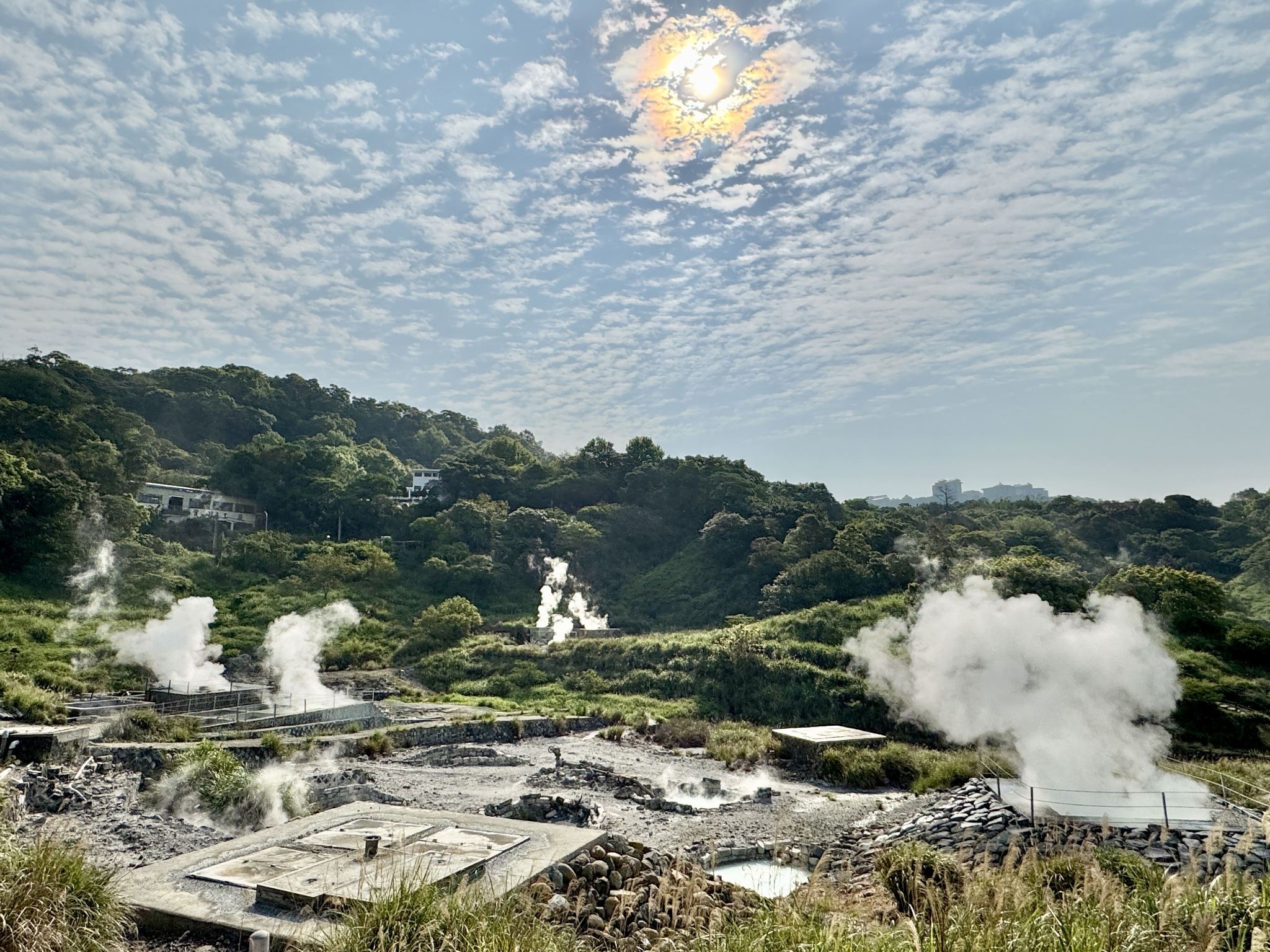 Explore Yangmingshan & Beitou 1-day tour. Small group (Chinese + English guided tour | Depart from Ximending)