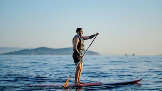 1-hour stand-up paddleboard rental in Bodrum