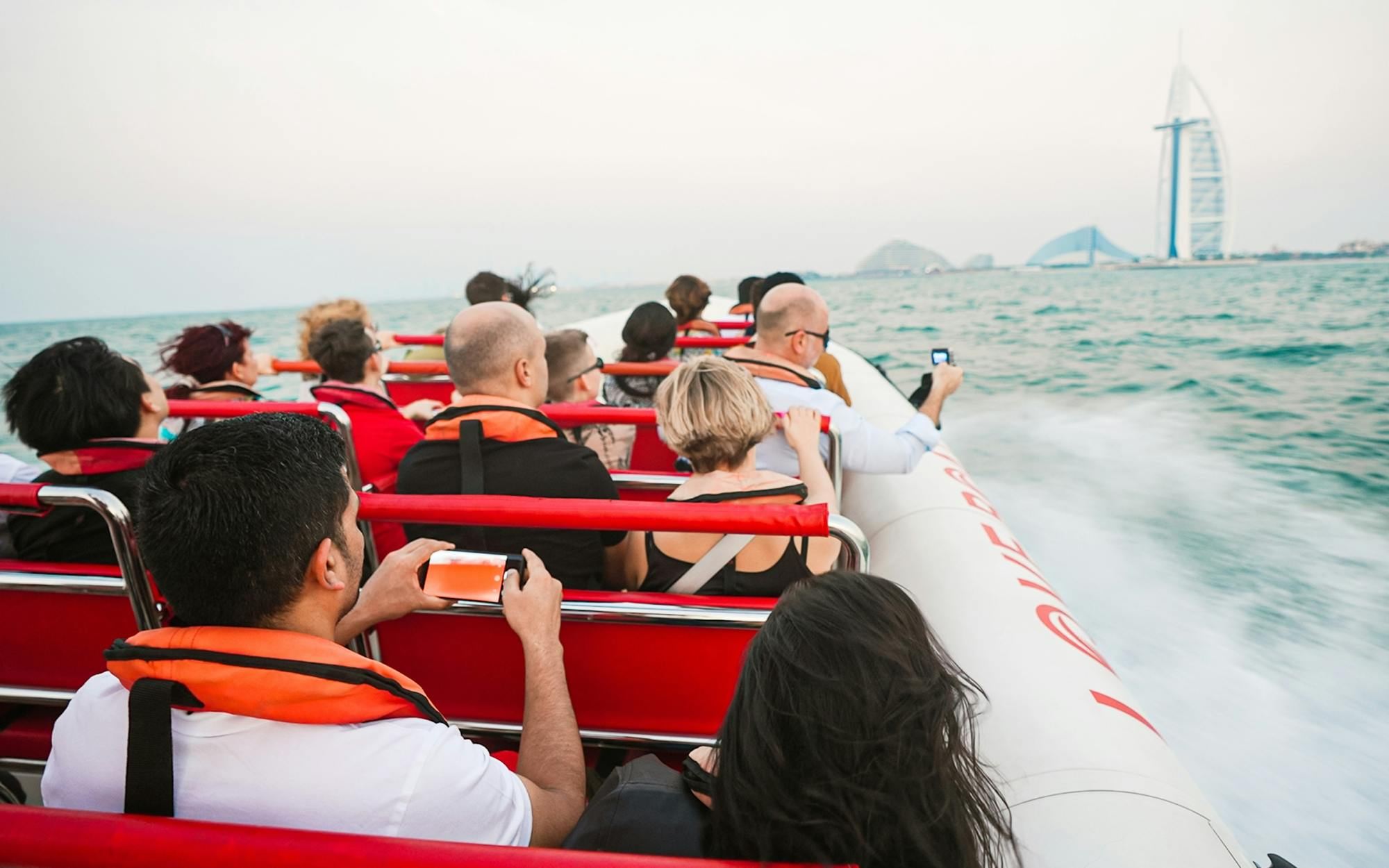 90-minütige Premium-Schnellboot-Tour in Dubai