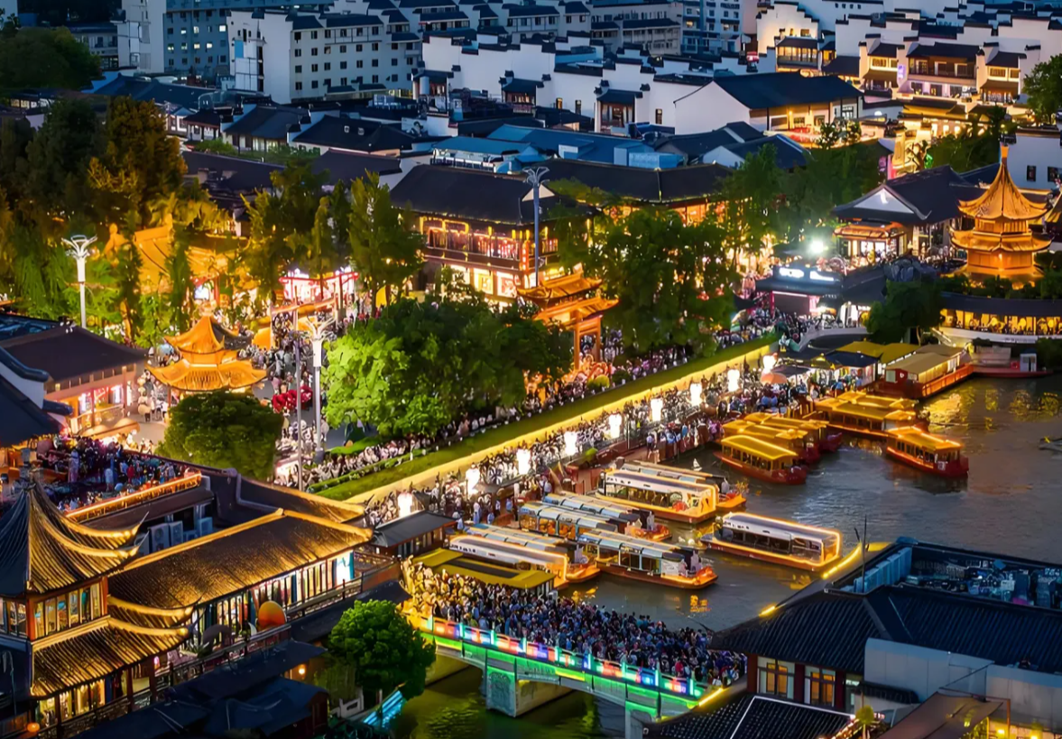 Nanjing Night Tour: Nanjing Confucius Temple + Qinhuai River Private Group [Chinese, English, Russian, French, Spanish, Japanese, Korean, Thai]