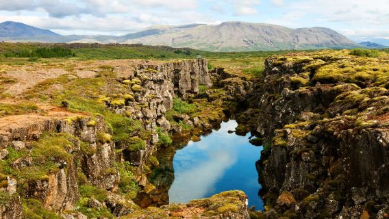 冰島經典包車團·雷克雅維克出發｜辛格維利爾+間歇泉+黃金瀑布