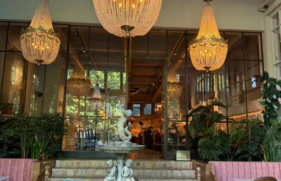 比利時布魯塞爾Brasserie Surréalist網紅餐廳代訂座