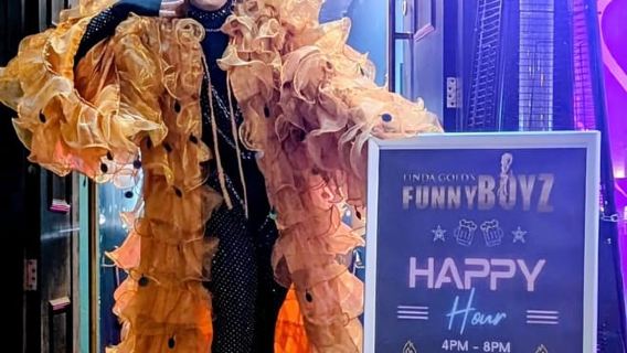 The BIG Saturday Night Party Hosted by Drag Queens