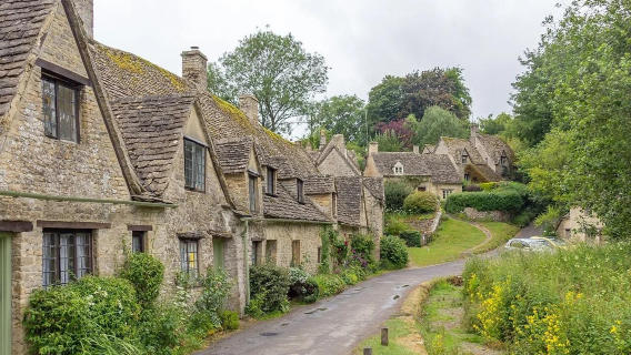 英國一日遊倫敦出發+拜伯裡小鎮+水上伯頓+下斯勞特村