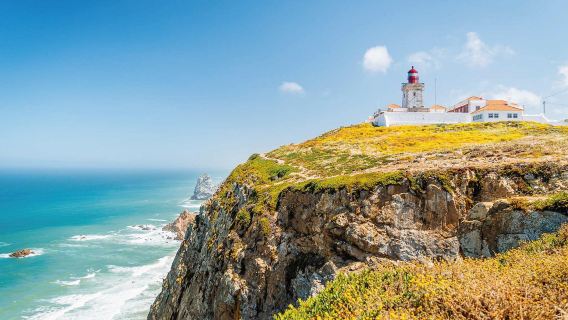 Excursión de un día de Lisboa a Sintra y Cascais en grupo en inglés