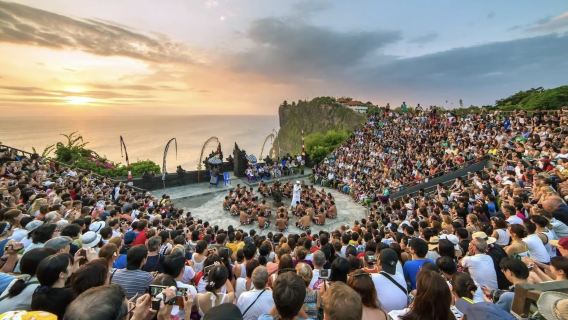 Magia del tramonto a Uluwatu e l'incantevole danza del fuoco Kecak con prelievo in hotel