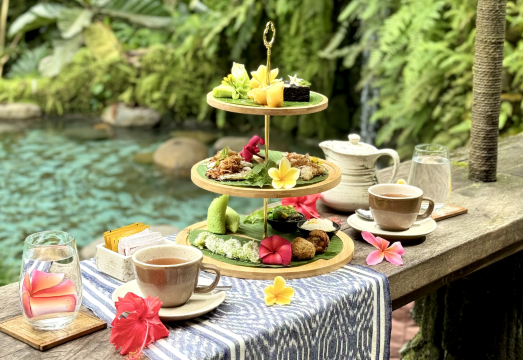 Pramana Giri Kusuma (Ubud's Popular Jungle Hotel Afternoon Tea)