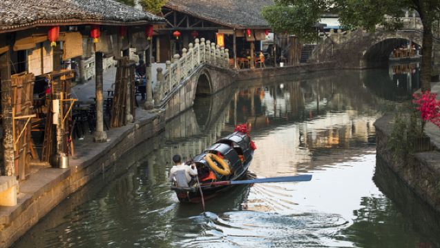 Shaoxing, Zhejiang: Kampung Halaman Lu Xun + Shen Yuan (Shen Garden) + Kampung Halaman Raja Kaligrafi | Perjalanan Boleh Disesuaikan | Sewaan Peribadi untuk Satu Kumpulan