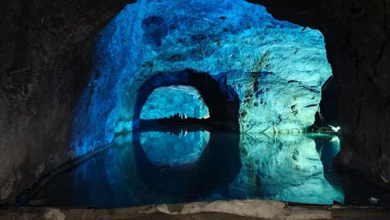 Vienna, Austria + Bukit Kahlen + Kühtai + Tasik Bawah Tanah Lawatan Sehari dengan Sewaan Peribadi | Pengangkutan dari Pintu ke Pintu