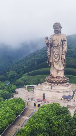 1-day tour to Wuxi Lingshan Giant Buddha and Nianhua Bay from Shanghai