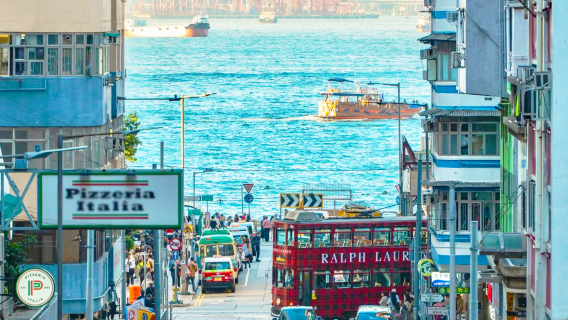 Tour di un giorno a Hong Kong per scoprire i monumenti storici centenari con funivia per Victoria Peak andata e ritorno e Madame Tussauds, piccolo gruppo con caratteristiche uniche