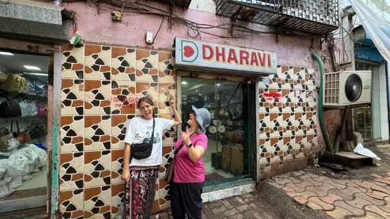 Dharavi Slumdog Millionaire Tour: With Local Guide