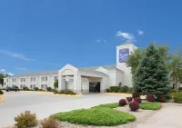 Sleep Inn & Suites Columbus Hotels in Columbus