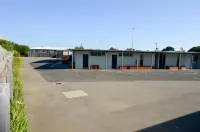 Riverside Ocean Grove Hotels in Connewarre