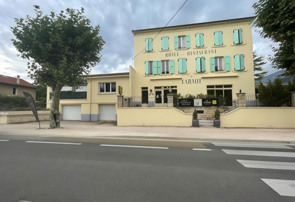 hotel overview picture