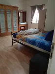 Villa Mutiara Asri by Dinda No. 18G Hôtels à : Sempajaya