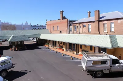 Inverell Motel Các khách sạn gần Inverell Pioneer Village