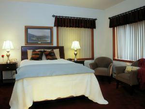 Greenwood Village Inn & Suites