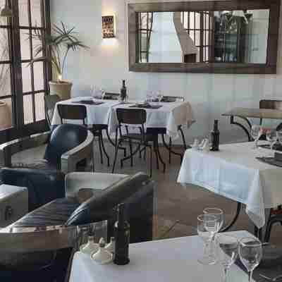 Riad Laaroussa Dining/Meeting Rooms