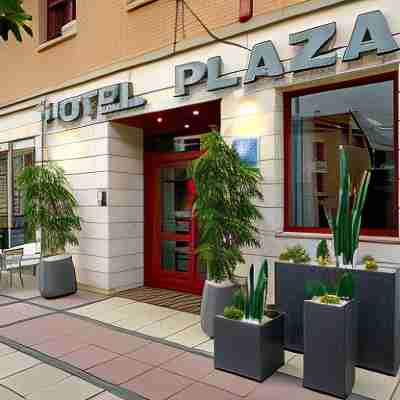 Hotel Pamplona Plaza Hotel Exterior