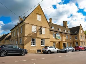 The Haycock Manor Hotel