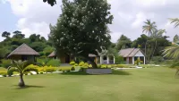 Alofa Beach Bungalows Hotels in Iuiak