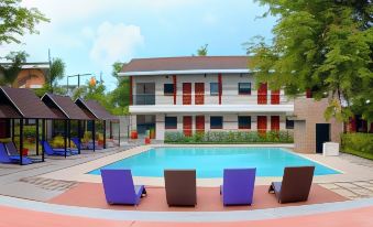 The Tavern Hotel - Housity