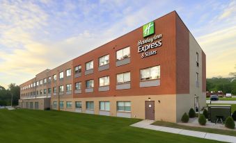 Holiday Inn Express & Suites Michigan City