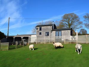 Shepherds Cabin at Titterstone