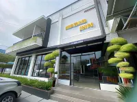 Urbanview Hotel Medio Inn Palu by RedDoorz