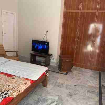 Shah Family Guest House Rooms