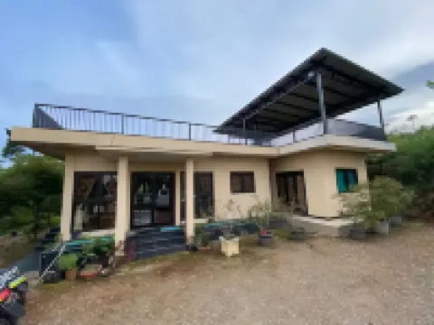 Citrushill Family Glamping Dan Villa Syariah Kebun Lemon シアターのホテル