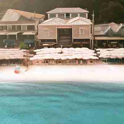 Tawaen Beach Resort Hotel Exterior