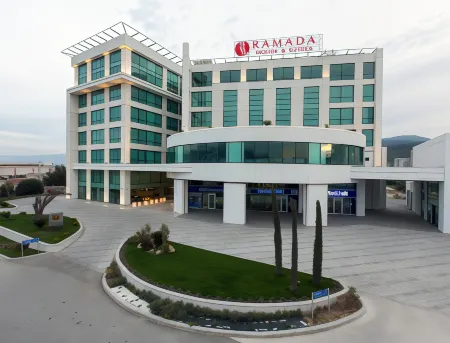 Ramada Hotel & Suites by Wyndham Izmir Kemalpasa Отели в г. Маниса