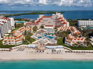 Family 3 Bedroom Ocean Villa by Wyndham Grand Cancun